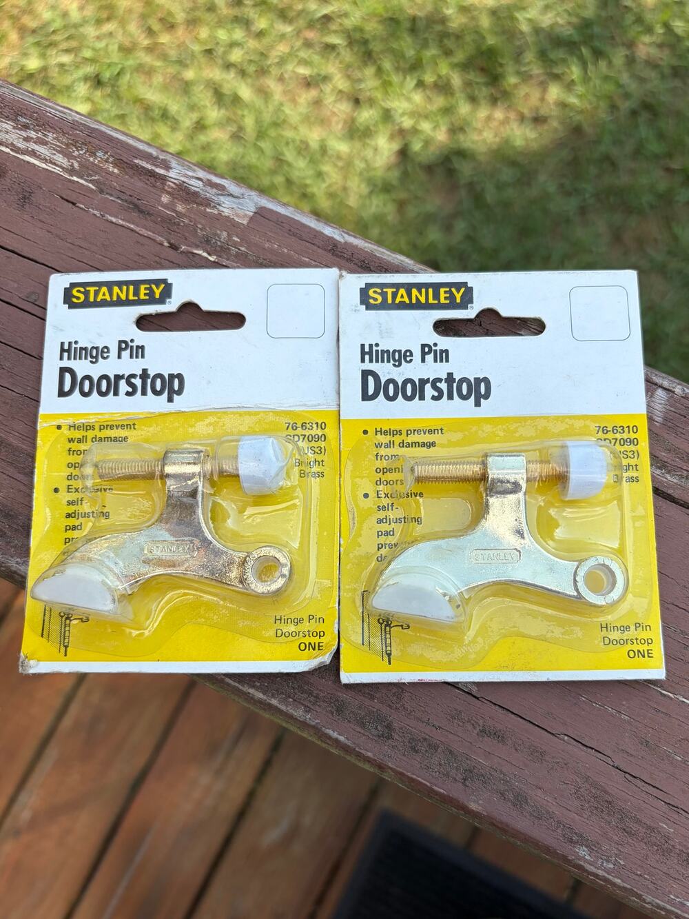Vintage Stanley Hinge Pin Doorstops 76-6310 CD7090 Bright Brass New NOS Lot of 2